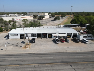 Auto Mechanic Shop for Sale in Early, Texas - 406 Early Blvd - image 1