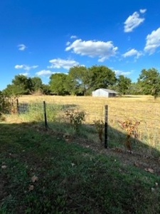 Spacious Single-family home on 14 Acres - image 14