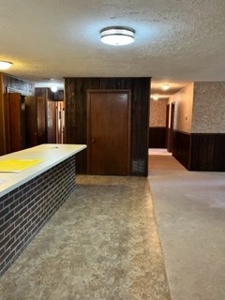 Spacious Single-family home on 14 Acres - image 25