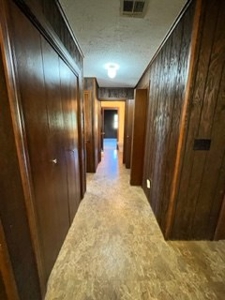 Spacious Single-family home on 14 Acres - image 30