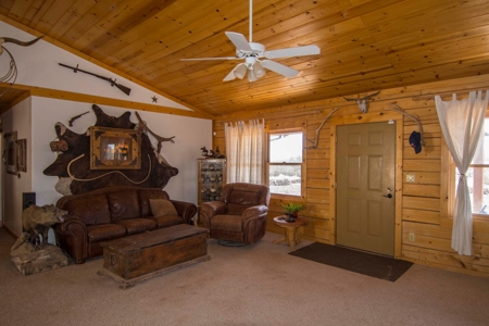 Home with Horse Facilities for Sale Northern Arizona - image 6