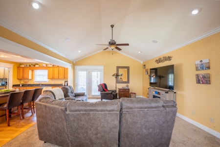 Luxury Home in Town For Sale in Howell County, MO - image 12