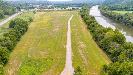 Riverfront Property in Burkesville, KY - image 18