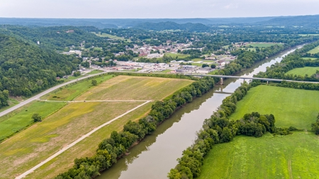 Riverfront Property in Burkesville, KY - image 13