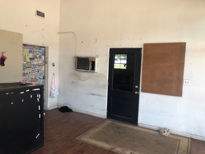 Commercial Properties on High Traffic HWY 59 - image 3
