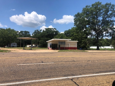 Commercial Properties on High Traffic HWY 59 - image 6