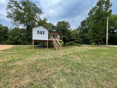 River Cabin with community access to Buffalo River - image 1