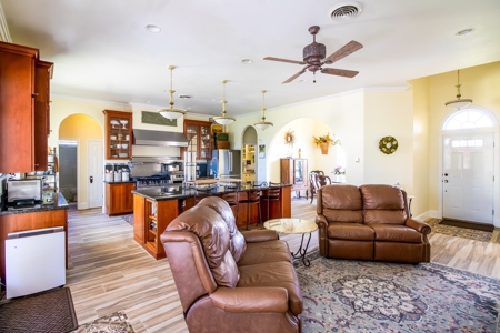 Quiet Country Home W/ Irrigated Acreage For Sale in Dolores - image 4