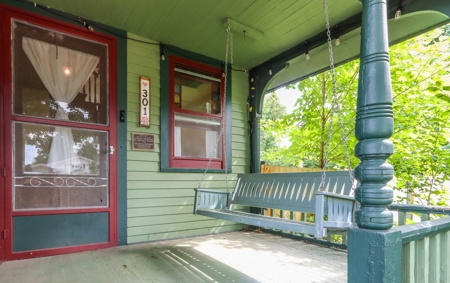 Victorian Home For Sale in Waupaca, WI - image 8