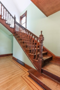 Victorian Home For Sale in Waupaca, WI - image 11