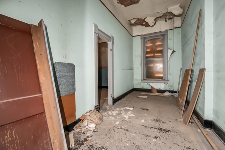 Commercial Property  For Sale In Hobart, Oklahoma - image 40