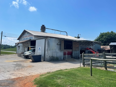 Commercial buildings & 1.45 acres 4sale near Smiths Grove KY - image 3
