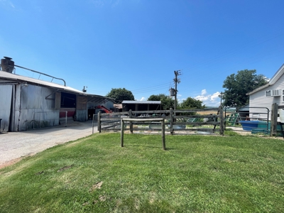Commercial buildings & 1.45 acres 4sale near Smiths Grove KY - image 4