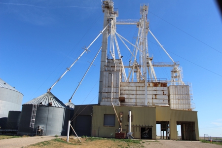 Online and Live Auction KS Swine Production Facility - image 17