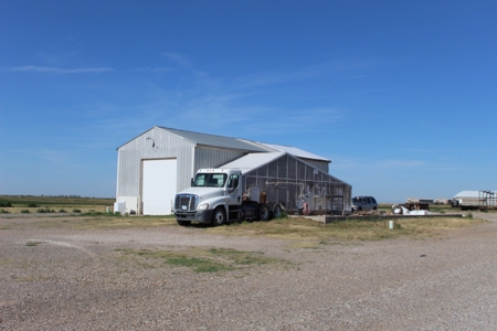 Online and Live Auction KS Swine Production Facility - image 22