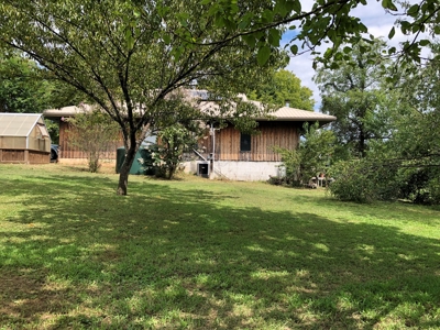Self Sufficient Solar Powered 3bed/2bath House on 78 acres - image 42