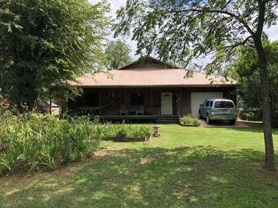 Self Sufficient Solar Powered 3bed/2bath House on 78 acres - image 40