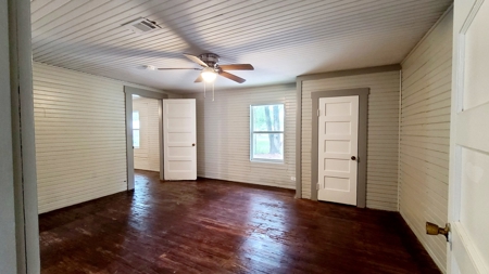 Home For Auction In Silsbee Tx - image 3