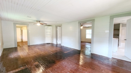 Home For Auction In Silsbee Tx - image 2