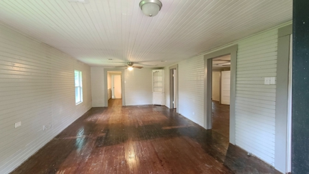 Home For Auction In Silsbee Tx - image 18