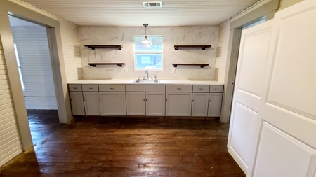 Home For Auction In Silsbee Tx - image 7