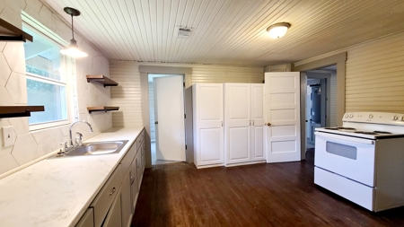 Home For Auction In Silsbee Tx - image 5