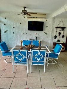 SPACIOUS HOME TO RENT IN PLAYA CORONADO 6 Month Min. - image 20
