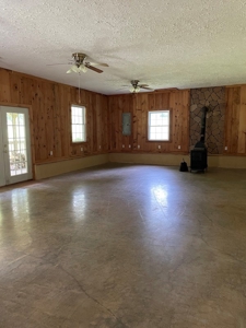 Farmhouse for Sale in Willis VA - image 31