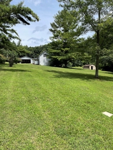 Farmhouse for Sale in Willis VA - image 30