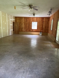 Farmhouse for Sale in Willis VA - image 33