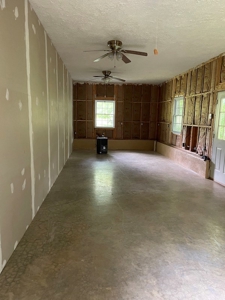 Farmhouse for Sale in Willis VA - image 34