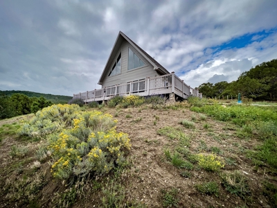 Off Grid Log Home w/ 70 acres Hunting Retreat in Colorado! - image 32