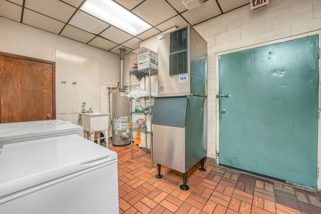 Commercial Property For Sale In Erick, OK - image 26
