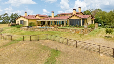 Luxury East TX Recreational Cattle Ranch for Sale in Gilmer - image 7