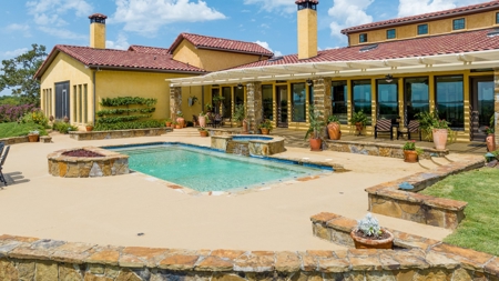 Luxury East TX Recreational Cattle Ranch for Sale in Gilmer - image 31