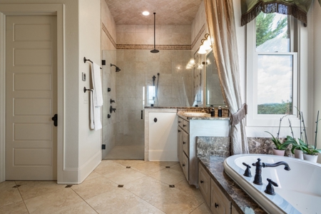 Luxury East TX Recreational Cattle Ranch for Sale in Gilmer - image 28