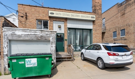 Baraboo WI Office Space/Retail Storefront - image 13