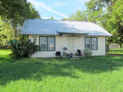 Updated Cottage Style Home Winnsboro Texas Wood County Tx - image 1