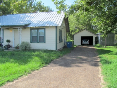 Updated Cottage Style Home Winnsboro Texas Wood County Tx - image 3