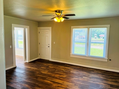 Updated Cottage Style Home Winnsboro Texas Wood County Tx - image 16