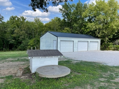 El Dorado Springs Missouri Country Home & Land For Sale - image 29