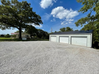 El Dorado Springs Missouri Country Home & Land For Sale - image 31