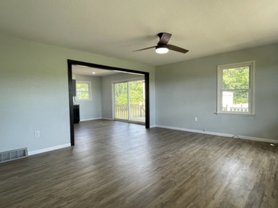 El Dorado Springs Missouri Country Home & Land For Sale - image 17