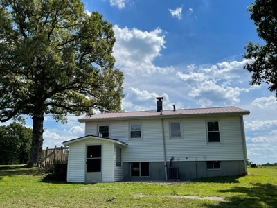 El Dorado Springs Missouri Country Home & Land For Sale - image 25