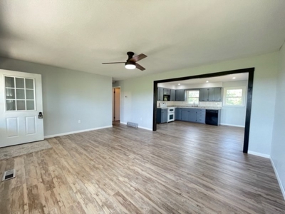 El Dorado Springs Missouri Country Home & Land For Sale - image 5