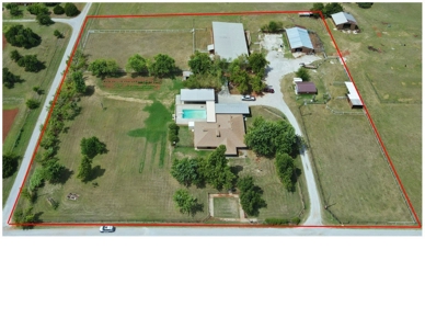 Fantastic Country Home on Acreage- Blanchard & Newcastle - image 7