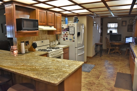 Fantastic Country Home on Acreage- Blanchard & Newcastle - image 31