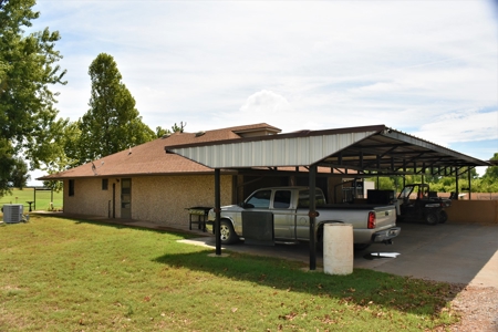 Fantastic Country Home on Acreage- Blanchard & Newcastle - image 20