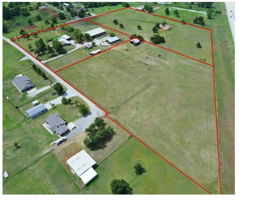 Fantastic Country Home on Acreage- Blanchard & Newcastle - image 3