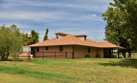 Fantastic Country Home on Acreage- Blanchard & Newcastle - image 18
